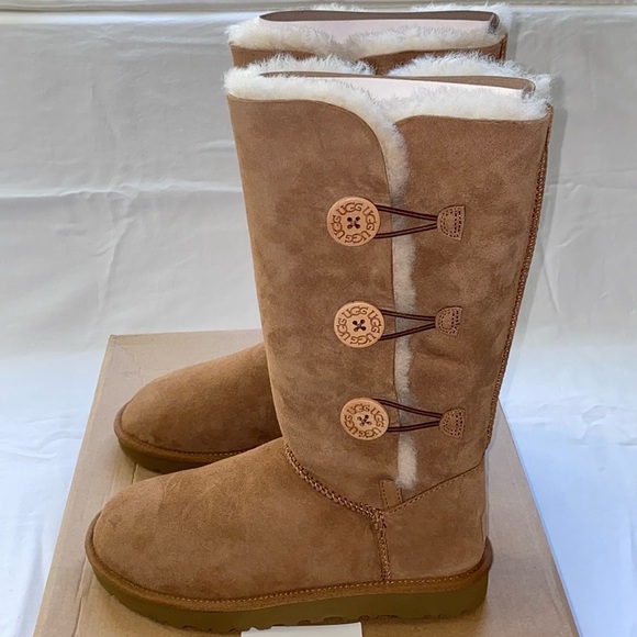 New!🍁UGG® Bailey Button Triplet Il' Boot Chestnut Suede, Size 8 - Picture 12 of 16